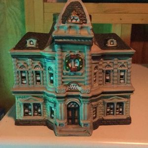 Dickens keepsake City Hall